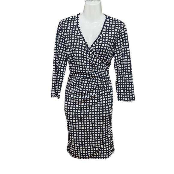 The Limited Faux Wrap Dress Medium Black White V Neck 3/4 Sleeves‎ - Picture 2 of 11